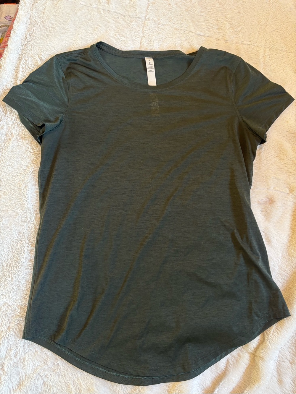 💚Lululemon Training Tee- NWOT- size 4